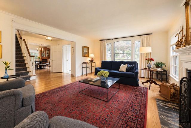 7822 W Wisconsin AVENUE, Wauwatosa, WI 53213
