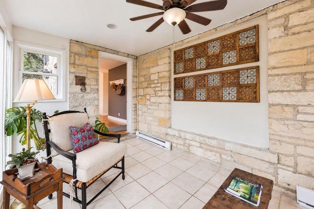 7822 W Wisconsin AVENUE, Wauwatosa, WI 53213