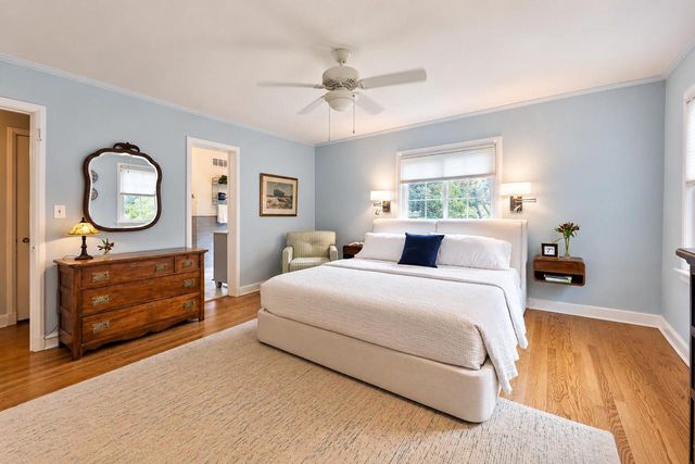 7822 W Wisconsin AVENUE, Wauwatosa, WI 53213