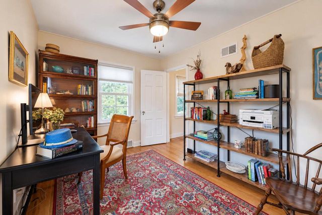 7822 W Wisconsin AVENUE, Wauwatosa, WI 53213