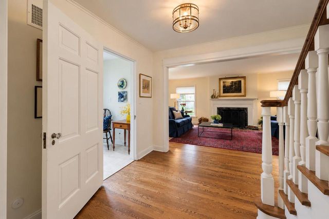 7822 W Wisconsin AVENUE, Wauwatosa, WI 53213