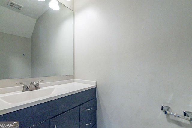 2931 Two Lake Circle, Atlanta, GA 30349