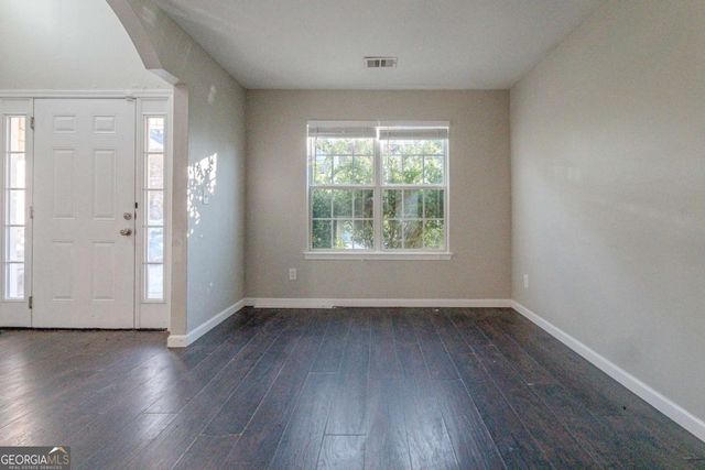2931 Two Lake Circle, Atlanta, GA 30349