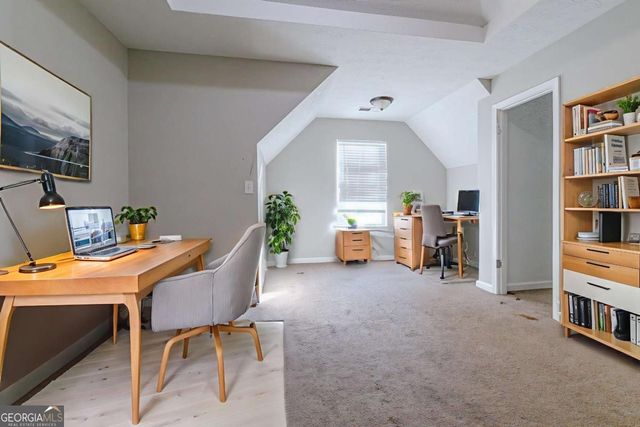 2931 Two Lake Circle, Atlanta, GA 30349