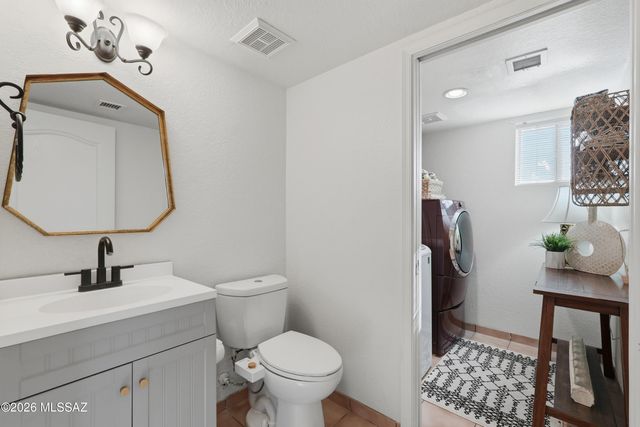 6734 W Nueva Vista Drive, Tucson, AZ 85743