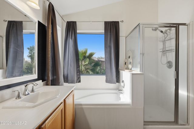 6734 W Nueva Vista Drive, Tucson, AZ 85743