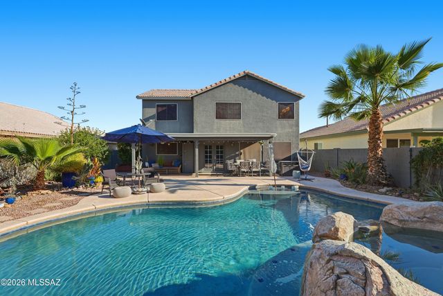 6734 W Nueva Vista Drive, Tucson, AZ 85743