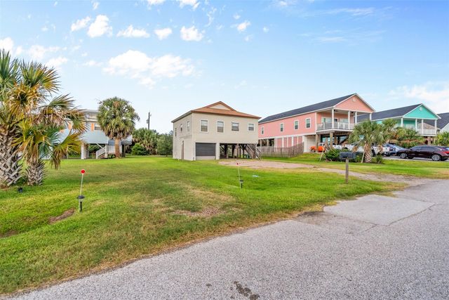 3811 Las Palmas Street, Galveston, TX 77554