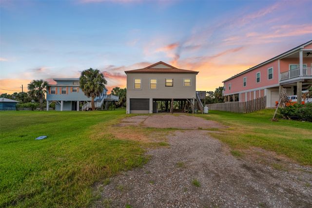 3811 Las Palmas Street, Galveston, TX 77554