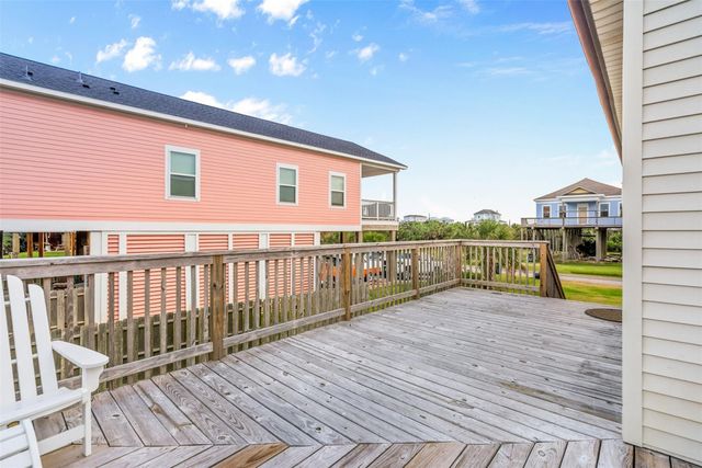 3811 Las Palmas Street, Galveston, TX 77554