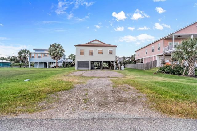 3811 Las Palmas Street, Galveston, TX 77554