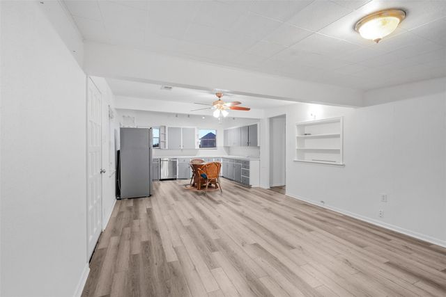 3811 Las Palmas Street, Galveston, TX 77554