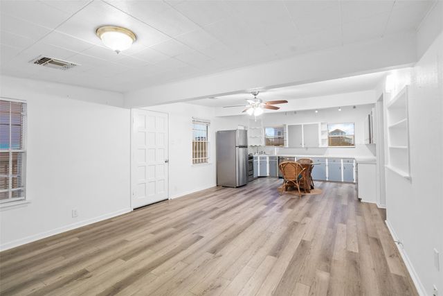 3811 Las Palmas Street, Galveston, TX 77554