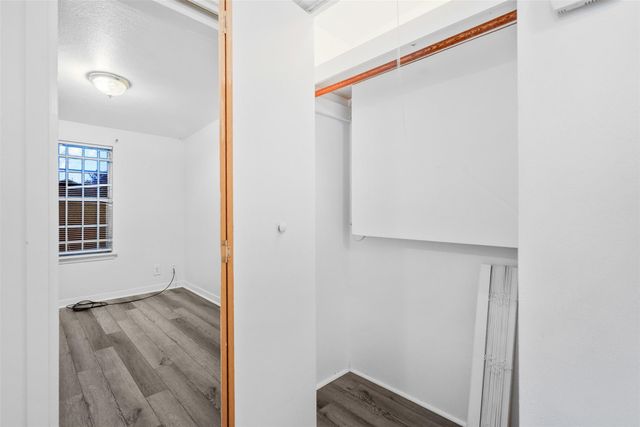 3811 Las Palmas Street, Galveston, TX 77554