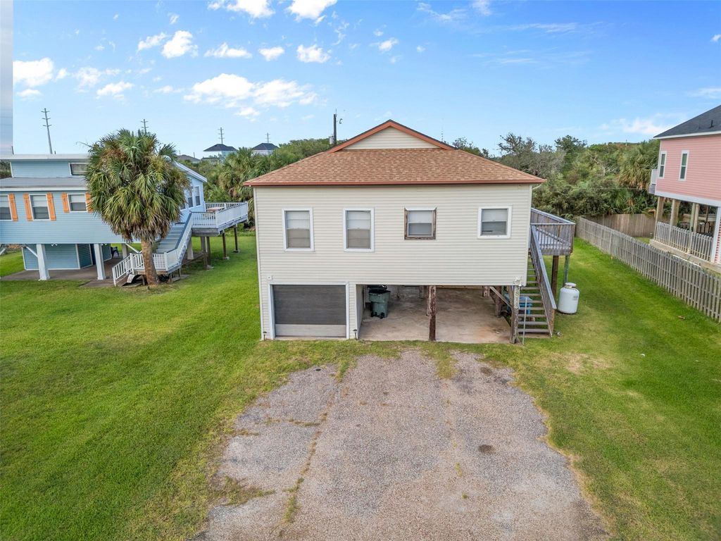 3811 Las Palmas Street, Galveston, TX 77554