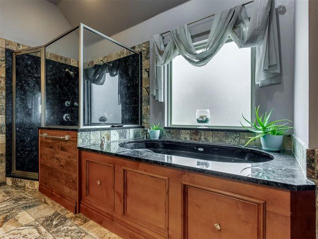 600 N Henney Road, Choctaw, OK 73020