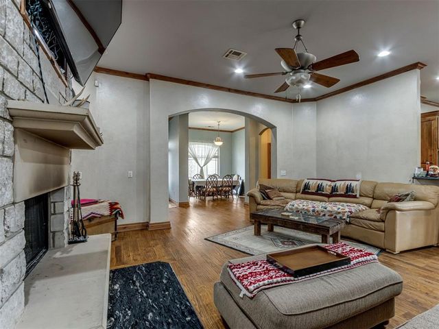 600 N Henney Road, Choctaw, OK 73020