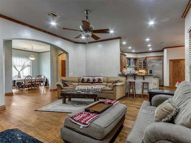 600 N Henney Road, Choctaw, OK 73020