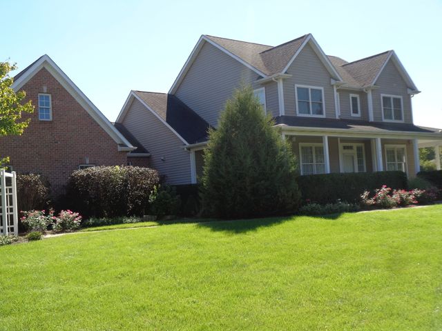 1915 W Cobblestone Lane, Mchenry, IL 60051