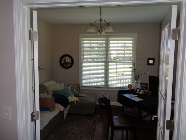 1915 W Cobblestone Lane, Mchenry, IL 60051