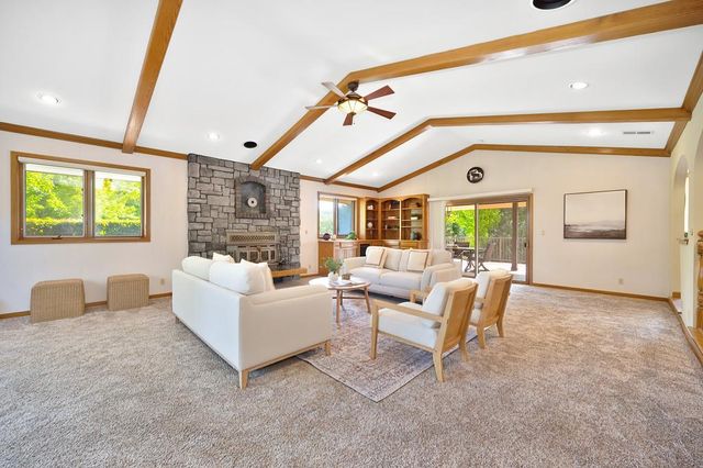 18939 Moonlight Ct, Meadow Vista, CA 95722