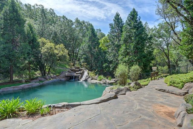 18939 Moonlight Ct, Meadow Vista, CA 95722