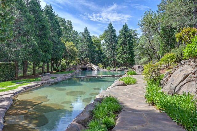 18939 Moonlight Ct, Meadow Vista, CA 95722