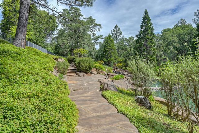 18939 Moonlight Ct, Meadow Vista, CA 95722
