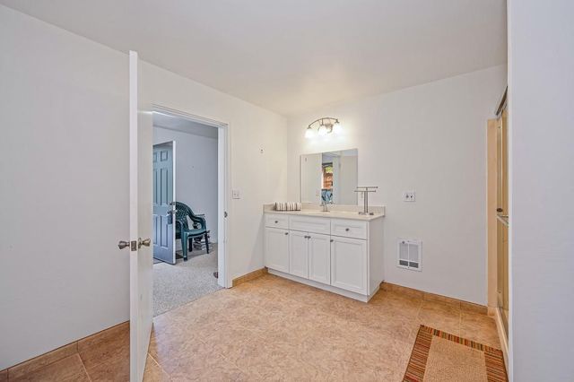 18939 Moonlight Ct, Meadow Vista, CA 95722