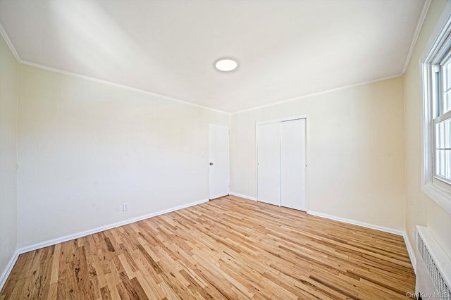 1025 N Greene Avenue, Lindenhurst, NY 11757
