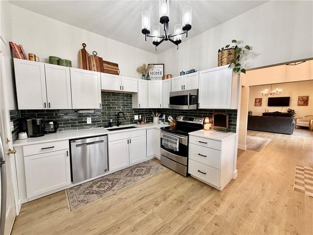 619 Katy Drive, Maryville, MO 64468