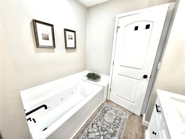 619 Katy Drive, Maryville, MO 64468