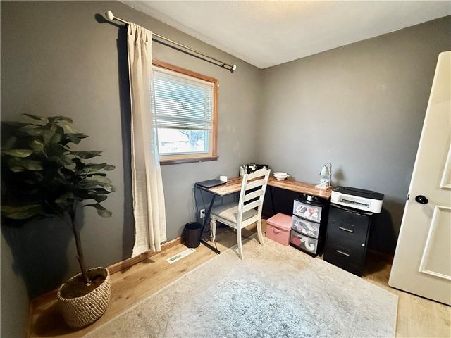 619 Katy Drive, Maryville, MO 64468