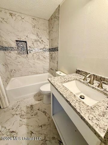 3305 N 8th Street, Ocean Springs, MS 39564