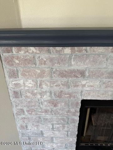 3305 N 8th Street, Ocean Springs, MS 39564