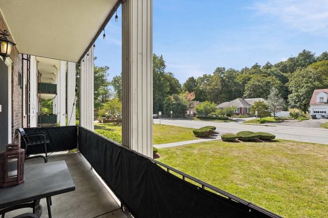 237 N Main St 5, Andover, MA 01810