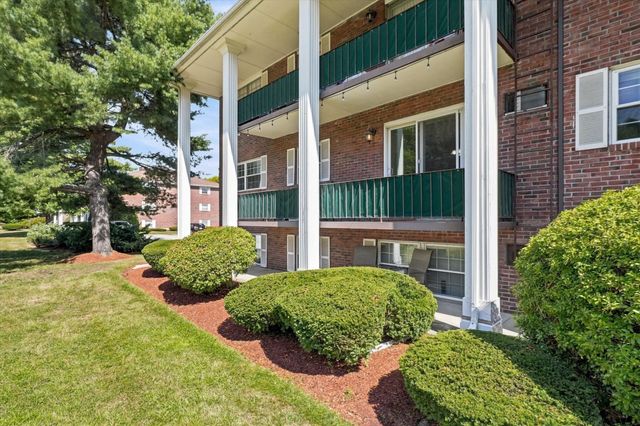 237 N Main St 5, Andover, MA 01810