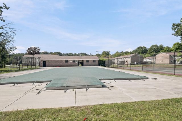 237 N Main St 5, Andover, MA 01810