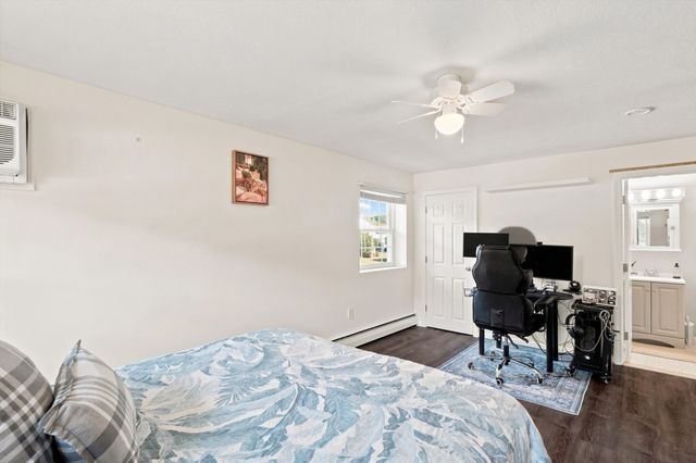 237 N Main St 5, Andover, MA 01810