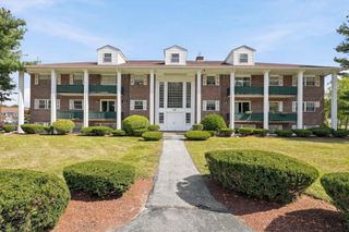 237 N Main St 5, Andover, MA 01810