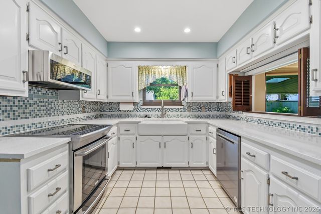 1963 W 65th Street, Tulsa, OK 74132