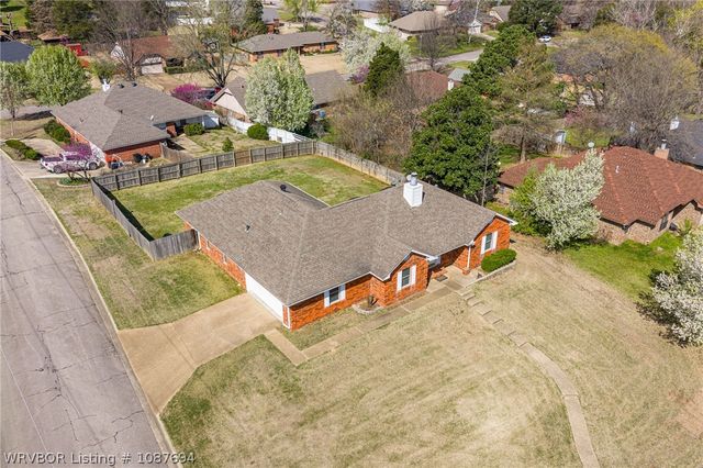 1701 Broken Hill Drive, Van Buren, AR 72956