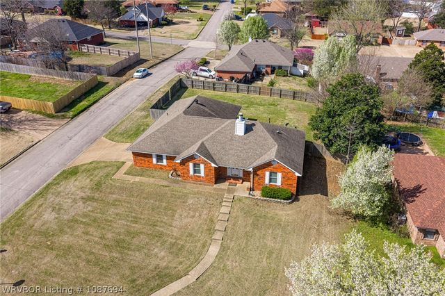 1701 Broken Hill Drive, Van Buren, AR 72956