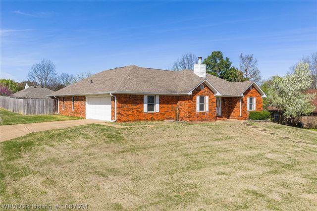 1701 Broken Hill Drive, Van Buren, AR 72956