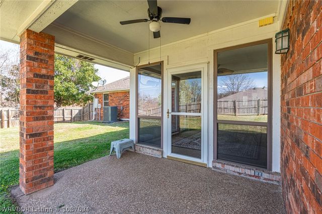 1701 Broken Hill Drive, Van Buren, AR 72956