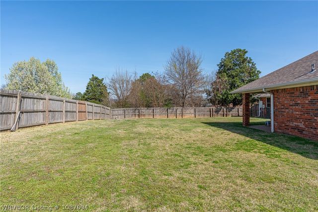 1701 Broken Hill Drive, Van Buren, AR 72956