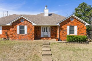 1701 Broken Hill Drive, Van Buren, AR 72956