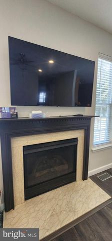 349 HUNTINGTON DR, Delran, NJ 08075