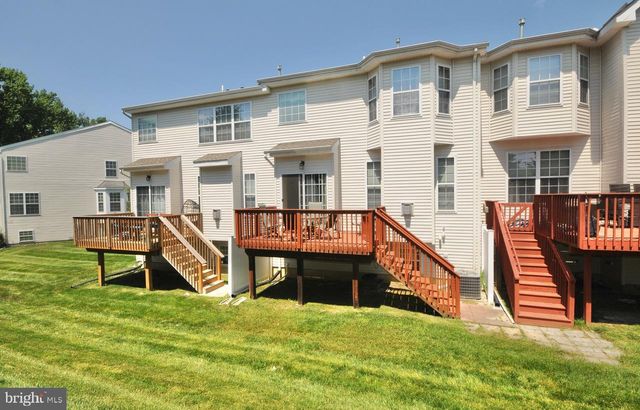 349 HUNTINGTON DR, Delran, NJ 08075