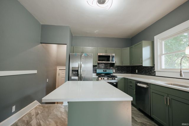 1042 Bellemeade Avenue, Evansville, IN 47714
